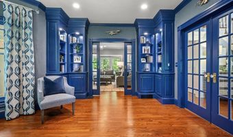 52 Hardy Rd, Bedford, NH 03110