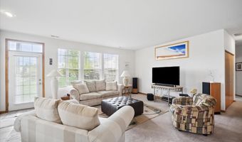 2616 Christie Dr, Algonquin, IL 60102