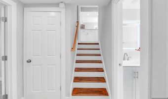 136 E Clinton Ave, Bergenfield, NJ 07621