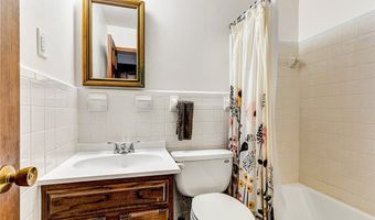 476 Cherry Hill Dr, Aylett, VA 23009