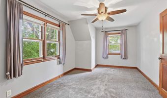 821 S WEIMAR St, Appleton, WI 54915