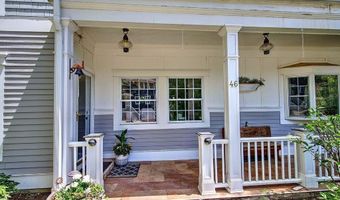 46 Channing Rd, Narragansett, RI 02882