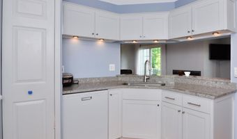 4471 Hillside Ct, Ann Arbor, MI 48105