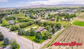 136 McCullough Dr, Cody, WY 82414
