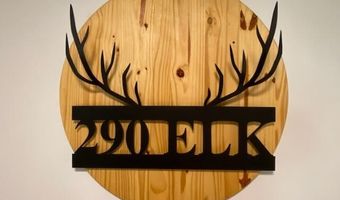 290 Elk Dr, Blakeslee, PA 18610
