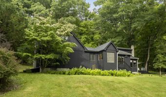 46 E Pond Lilly Rd, Ancram, NY 12502