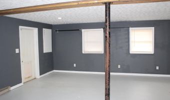 158 Walnut St, Amherst, VA 24521