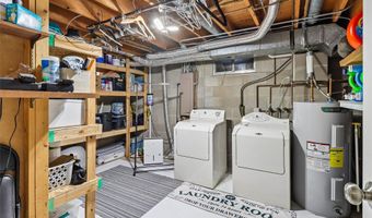 1214 NW Applewood St, Ankeny, IA 50023