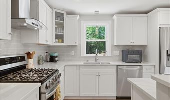 1864 Flat River Rd, Coventry, RI 02816