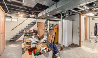 1210 Henry St, Ann Arbor, MI 48104