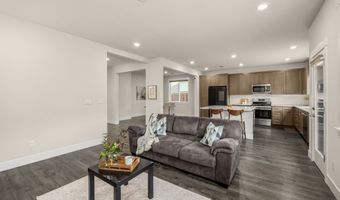 12440 SW DOUBLETOP Dr, Beaverton, OR 97007