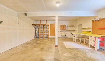 520 Seely Ave, Aromas, CA 95004