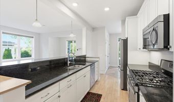 25 Staniford Farm Rd, Burlington, VT 05408
