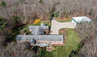 208 Tourtellot Hill Rd, Glocester, RI 02814