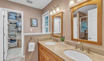 3007 Shopton Dr, Apex, NC 27502