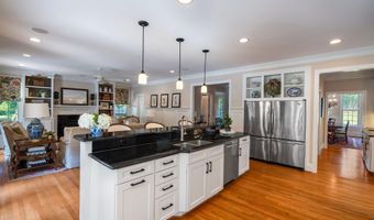7713 Summercrest Dr, Apex, NC 27539