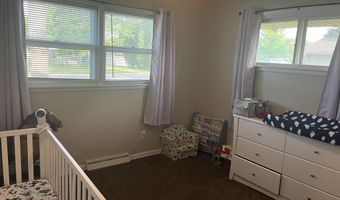 1307 Porter Ave, Aurora, MO 65605