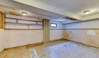 16 Lenape Ave, Andover, NJ 07860