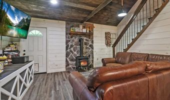 2230 Shirley Rd, Allardt, TN 38504