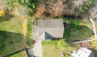 5 Westside Dr, Acton, MA 01720