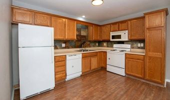 1062 10th Ave NW, Altoona, IA 50009