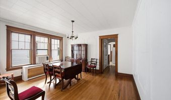 79 Edgecomb St, Albany, NY 12209