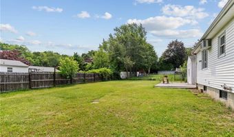 18 La Fazia Dr, Johnston, RI 02919