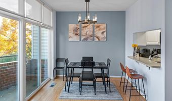 301 S REYNOLDS St 202, Alexandria, VA 22304