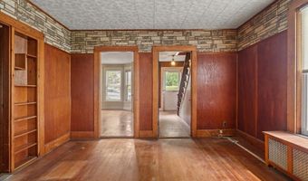 17 Neponset Ave, Boston, MA 02136