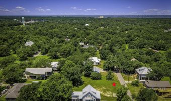 112 Leopold St, Bay St. Louis, MS 39520