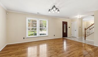 4003 KLOMAN St, Annandale, VA 22003
