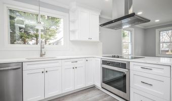 7009 ADELPHI Rd, Hyattsville, MD 20782