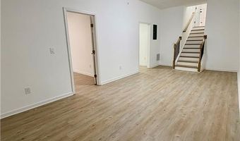 6211 Emerald Springs Dr SE, Acworth, GA 30102
