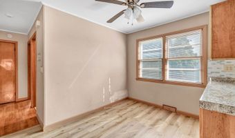 8 Fox Hill Ter, Ansonia, CT 06401