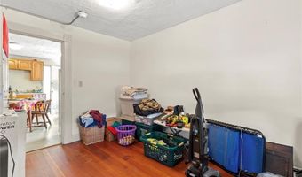 136 Duke St, East Greenwich, RI 02818