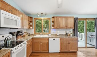 3870 Diamond Hill Rd, Cumberland, RI 02864