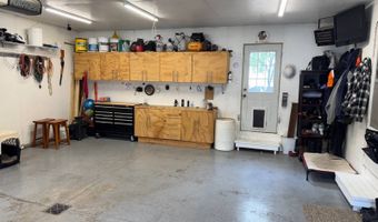 322 5th St E, Bottineau, ND 58318