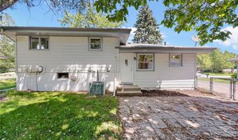 926 38th Ave, Anoka, MN 55303