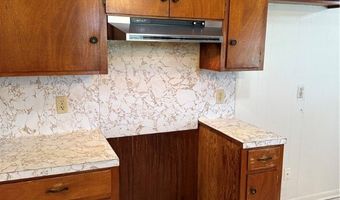 147 N 8th St, Aransas Pass, TX 78336