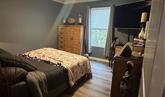 16 Valiant Dr, Coventry, RI 02816