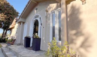 4275 Crestview Dr, La Mesa, CA 91941