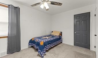 8904 Becker Ave, Allen Park, MI 48101