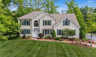 14 Karolina Ln, Bedford, NH 03110
