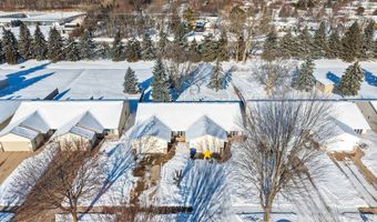 1424 W WEILAND Ln, Appleton, WI 54914