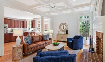 4831 26TH St N, Arlington, VA 22207