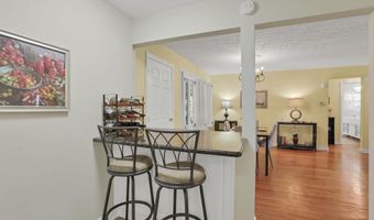 1205 Kenwick Rd, Columbus, OH 43209