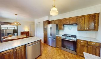 419 Ridge Rd, Albert Lea, MN 56007