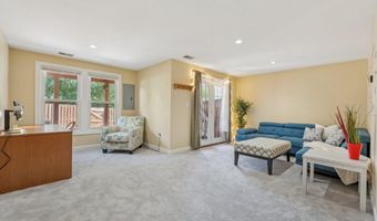 21180 HEDGEROW Ter, Ashburn, VA 20147