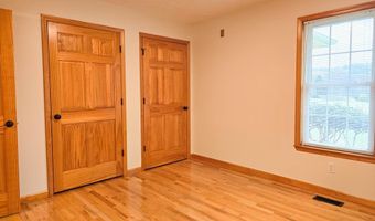 18137 NW Old Jonesboro Rd, Abingdon, VA 24211