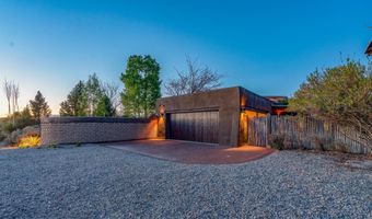 267 Hondo Seco Rd, Arroyo Seco, NM 87514